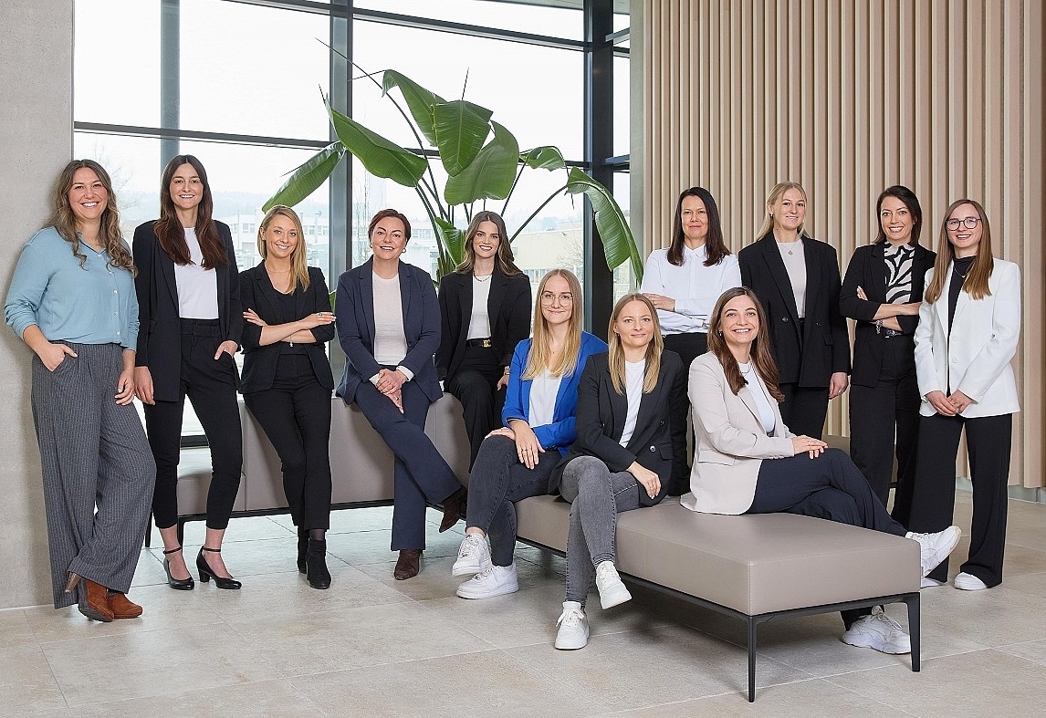 Gruppenbild des Vetter-Recruitingteams am Empfang des Headquarters