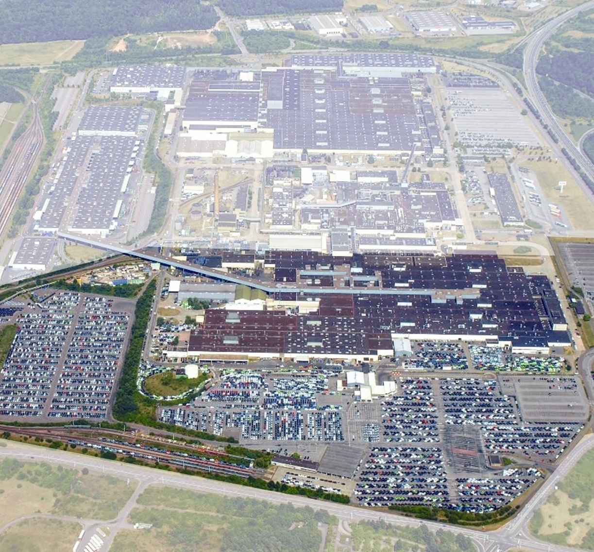 Luftbild wo der neue Standort im Saarland von Vetter entstehen soll 