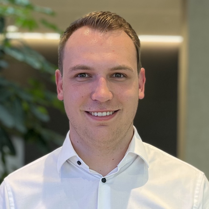 Portraitbild von einem Mitarbeiter