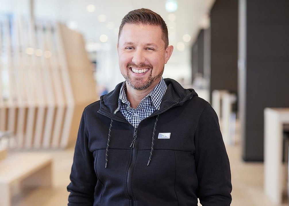 Portraitbild von einem Mitarbeiter 