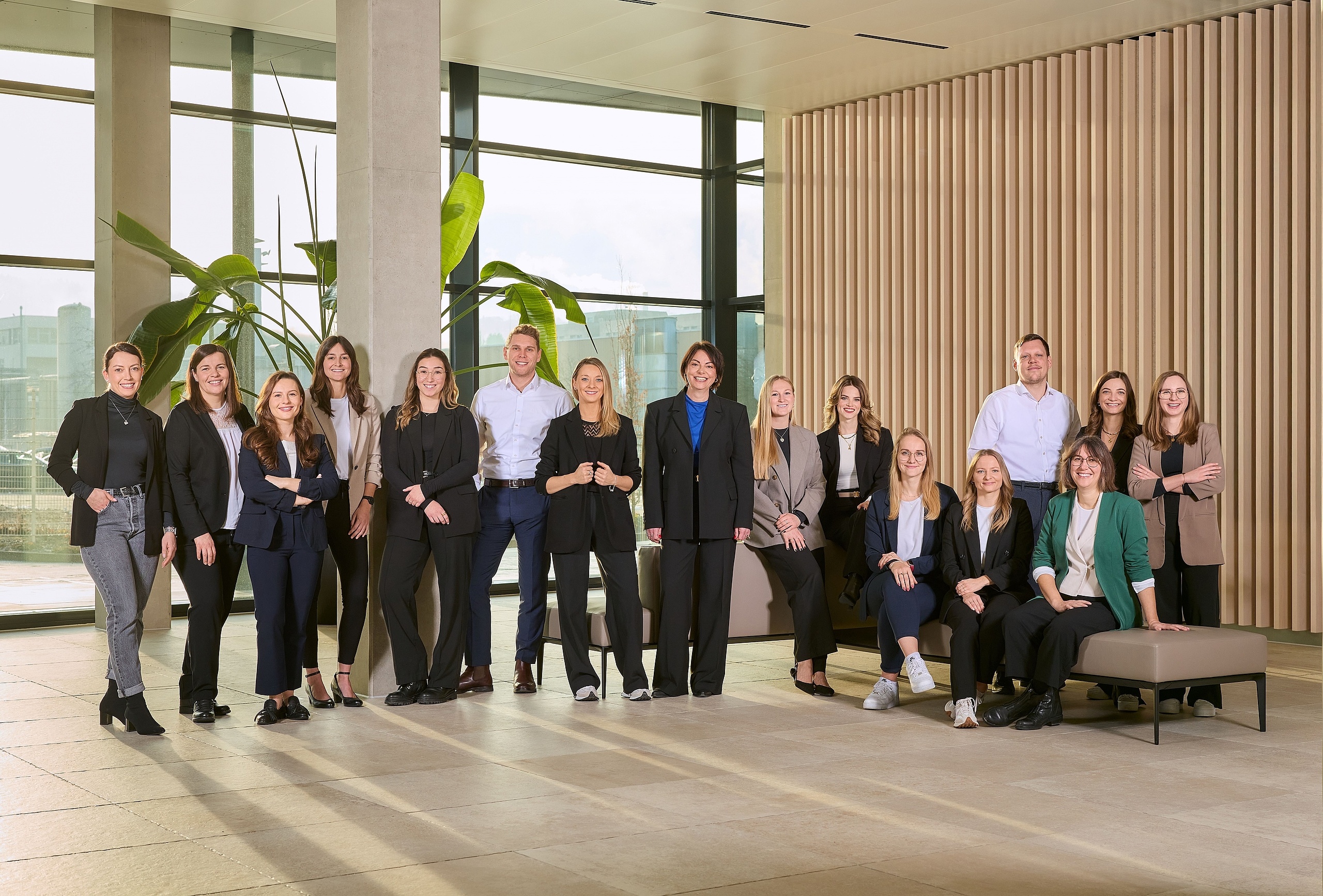 Gruppenbild des Vetter-Recruitingteams am Empfang des Headquarters