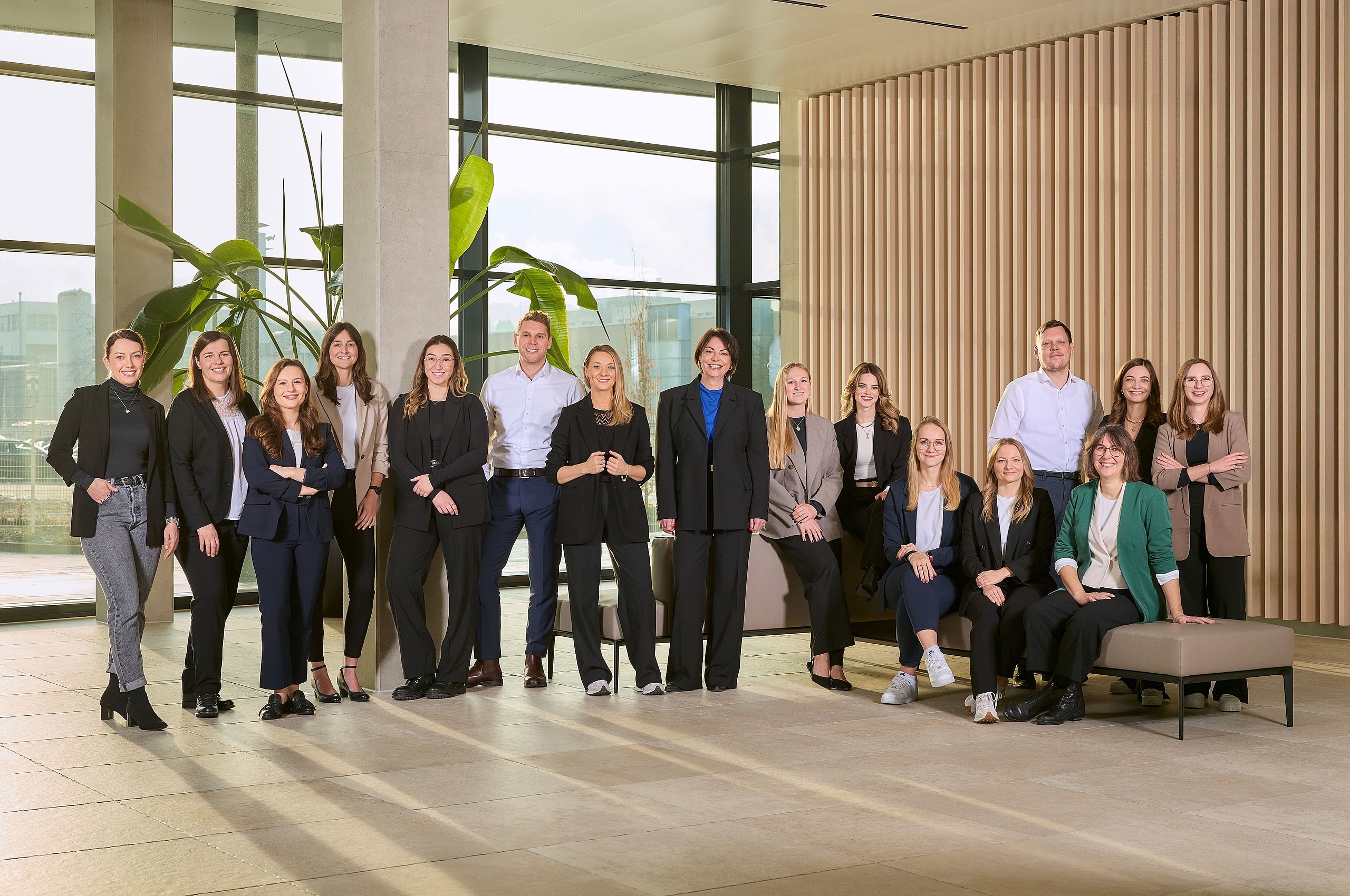 Gruppenbild des Vetter-Recruitingteams am Empfang des Headquarters