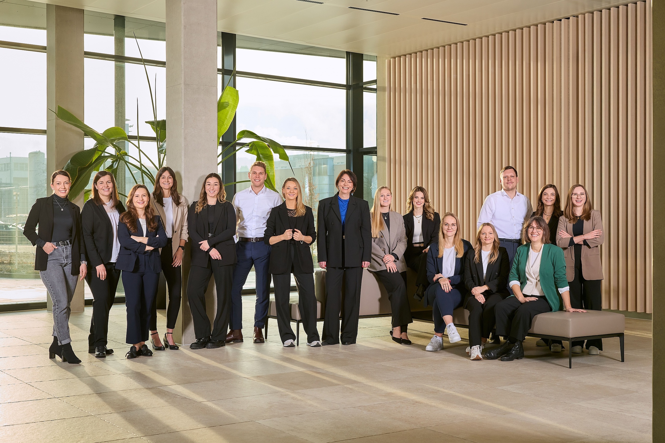 Gruppenbild des Vetter-Recruitingteams am Empfang des Headquarters