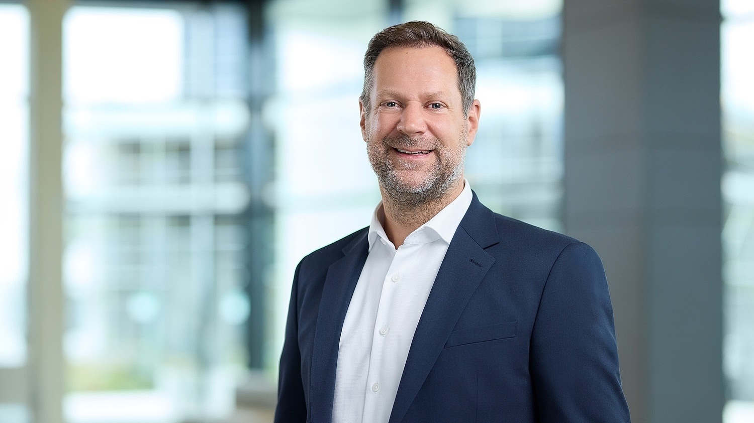 Portrait von Senior Vice President Human Resources Tobias Bürger