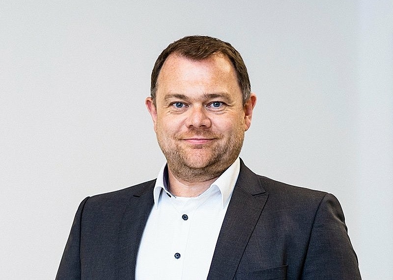 Portraitbild von einem Mitarbeiter