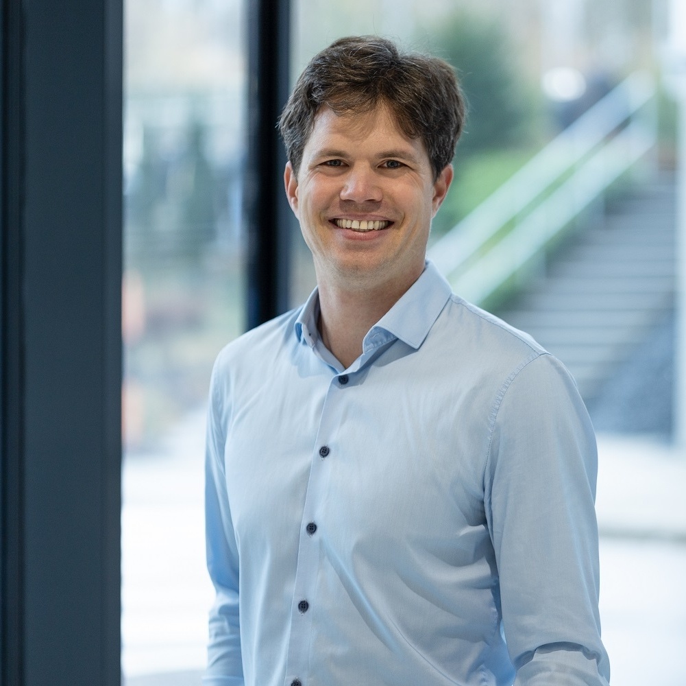 Portrait von Sebastian Frik, Produktionsleiter Lösungsherstellung