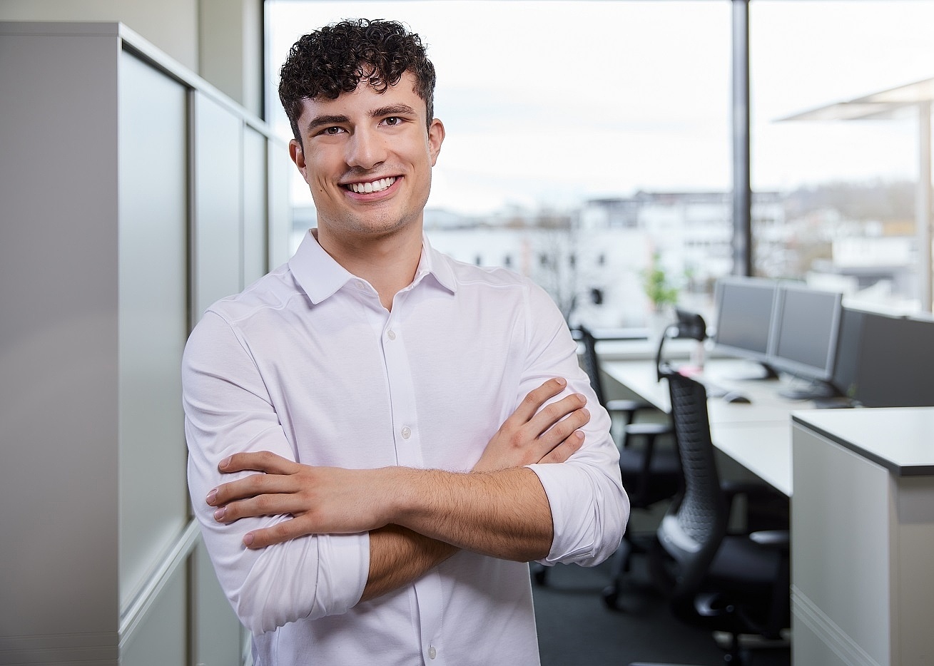 Portrait von Noah, Auszubildender Industriekaufmann bei Vetter