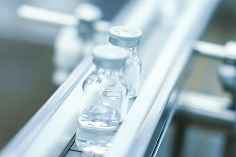 Clinical manufacturing of drug vials on an assembly line